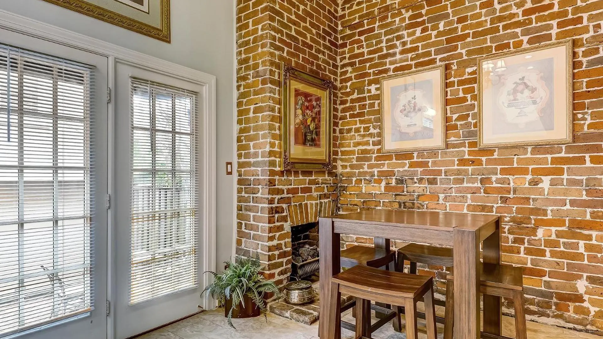 Broughton Street House Estate Villa Savannah United States